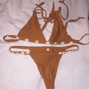 Triangle bikini w/ sea shells